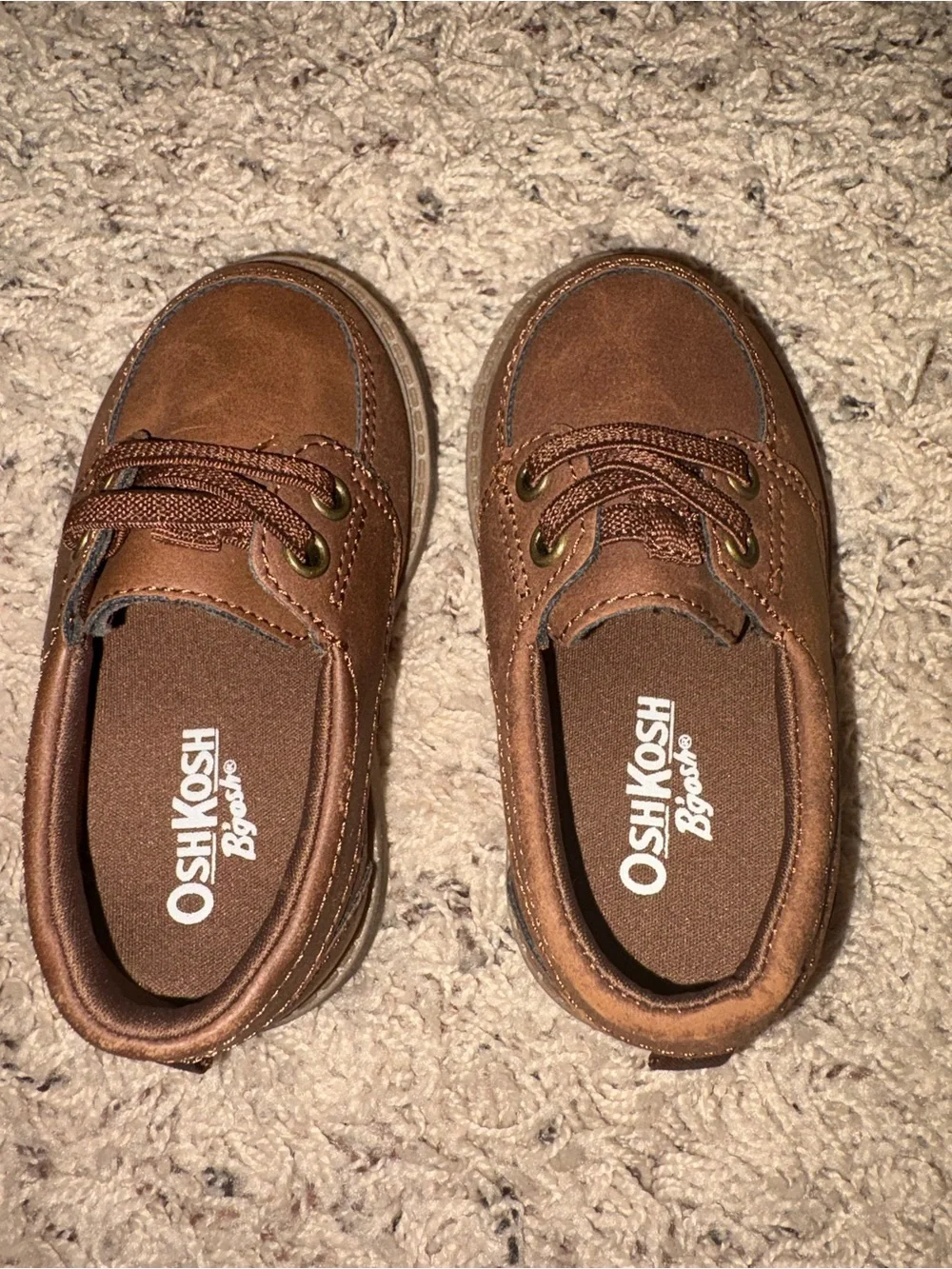 OshKosh B'gosh Brown toddler boy Shoes